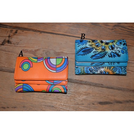 768 Dámská kožená malovaná peněženka